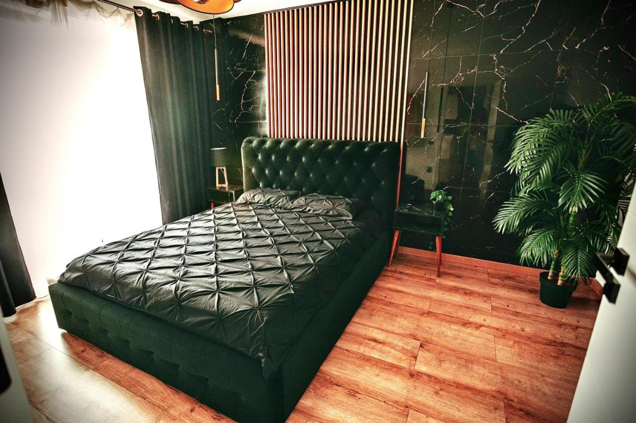 Jacuzzi Apartment バイア·マーレ エクステリア 写真