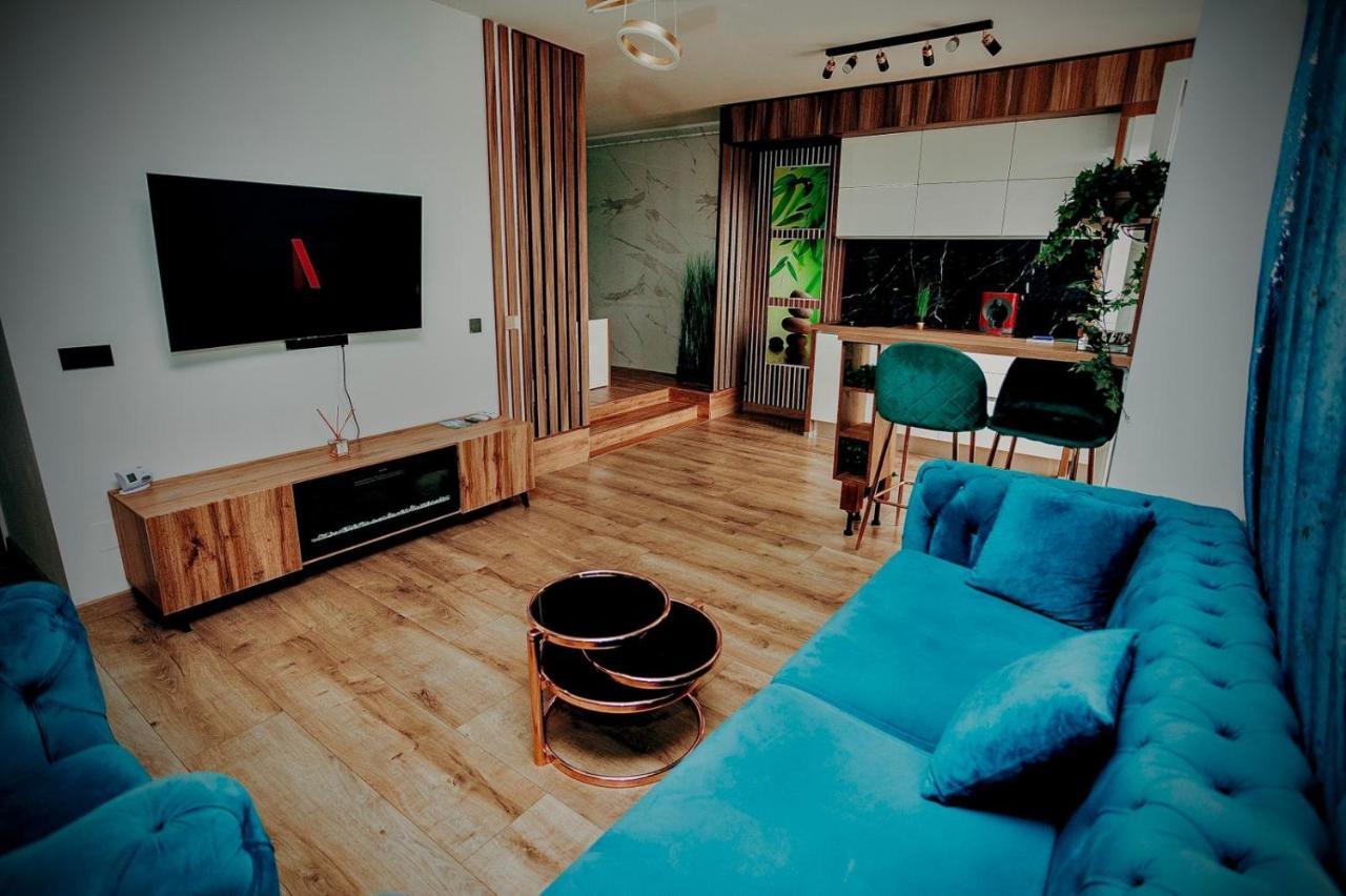 Jacuzzi Apartment バイア·マーレ エクステリア 写真